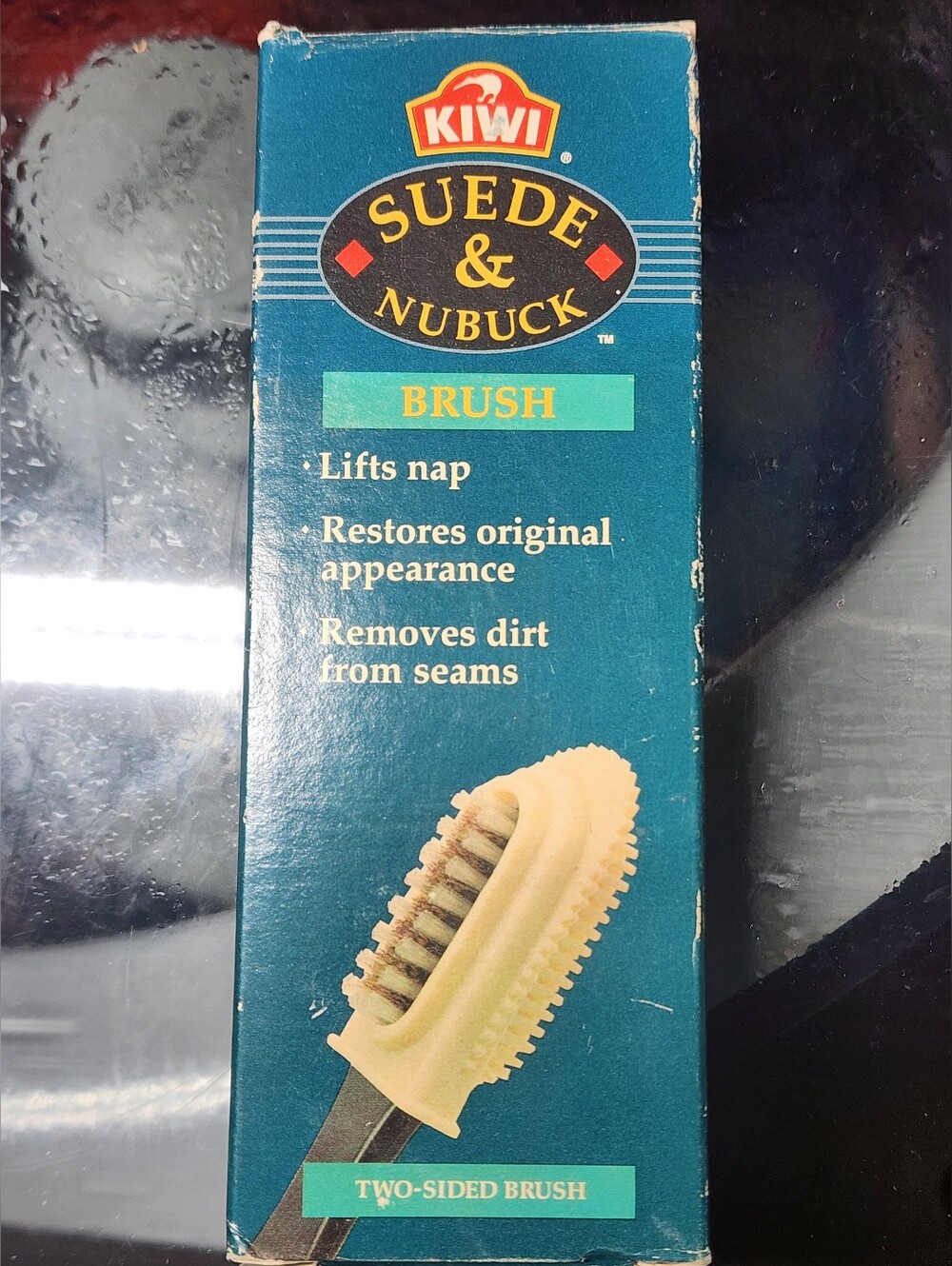 Kiwi Suede & Nubuck Brush With Box